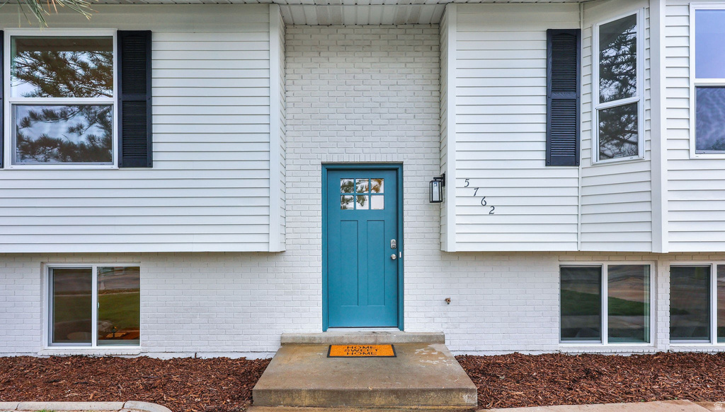 5762 S 4050 W Roy, UT 84067