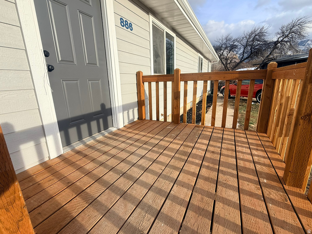 886 WOOD ST Ogden, UT 84404