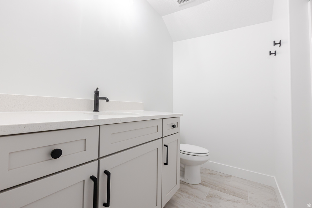 4463 N BROADSWORD LN #101 Eagle Mountain, UT 84005