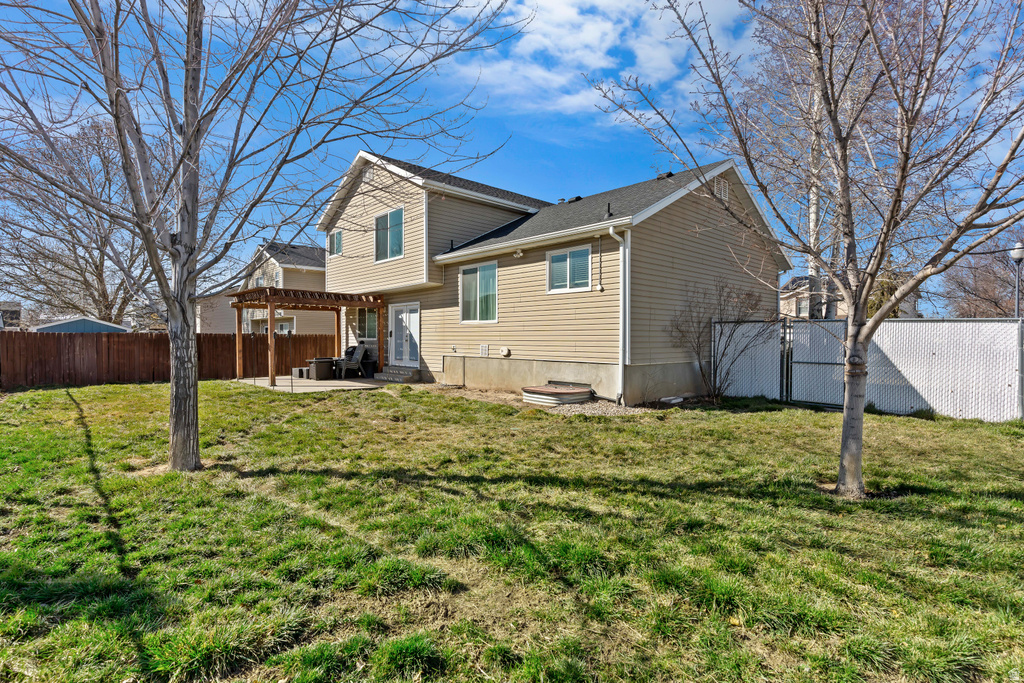 2083 W 2220 N Clinton, UT 84015