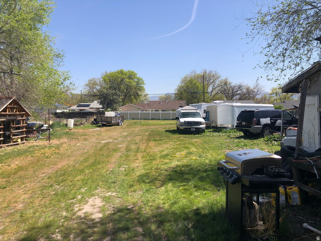 1067 S NAVAJO ST Salt Lake City, UT 84104