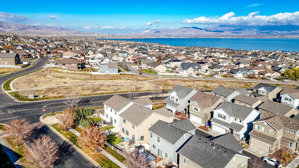 324 W WILLOW CREEK DR Saratoga Springs, UT 84045