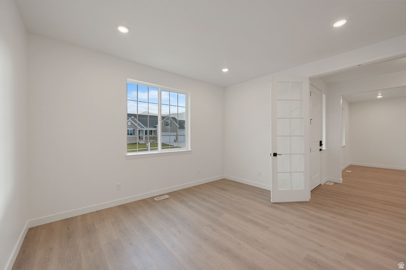 878 W BLACK TAIL ST #252 Saratoga Springs, UT 84045