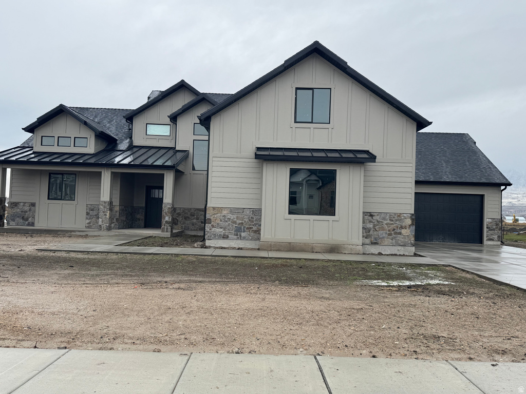 2524 W 2950 N Farr West, UT 84404