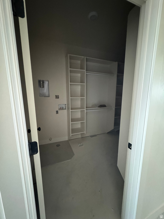 2524 W 2950 N Farr West, UT 84404