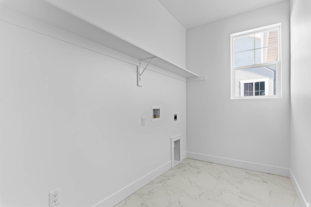 1306 W 2325 S Syracuse, UT 84075