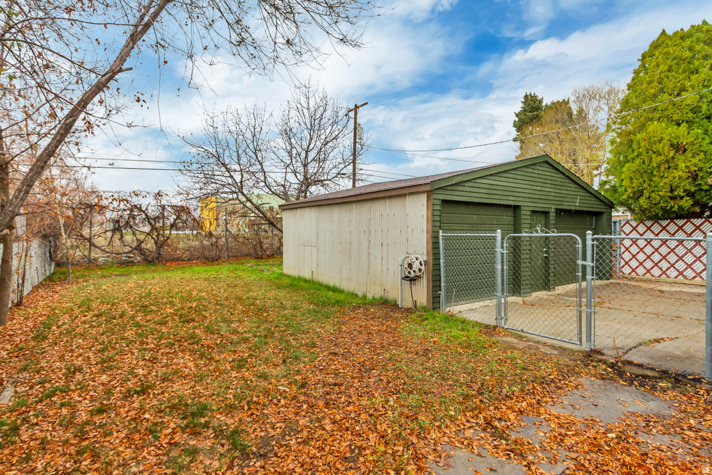 821 NIBLEY CIR Salt Lake City, UT 84106