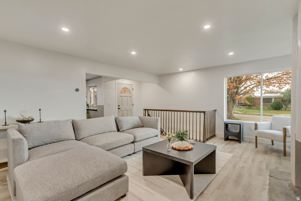 821 NIBLEY CIR Salt Lake City, UT 84106