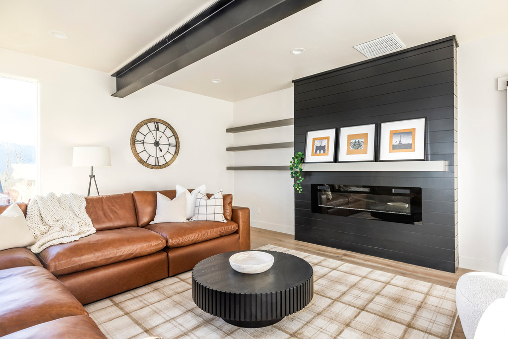 975 E MILL RD Heber City, UT 84032