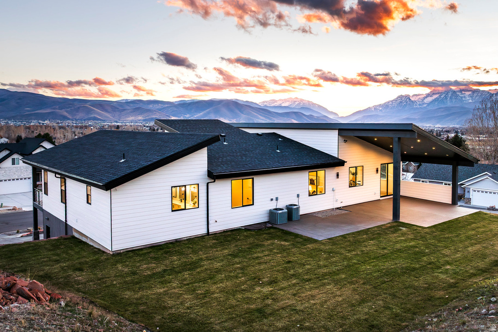 975 E MILL RD Heber City, UT 84032