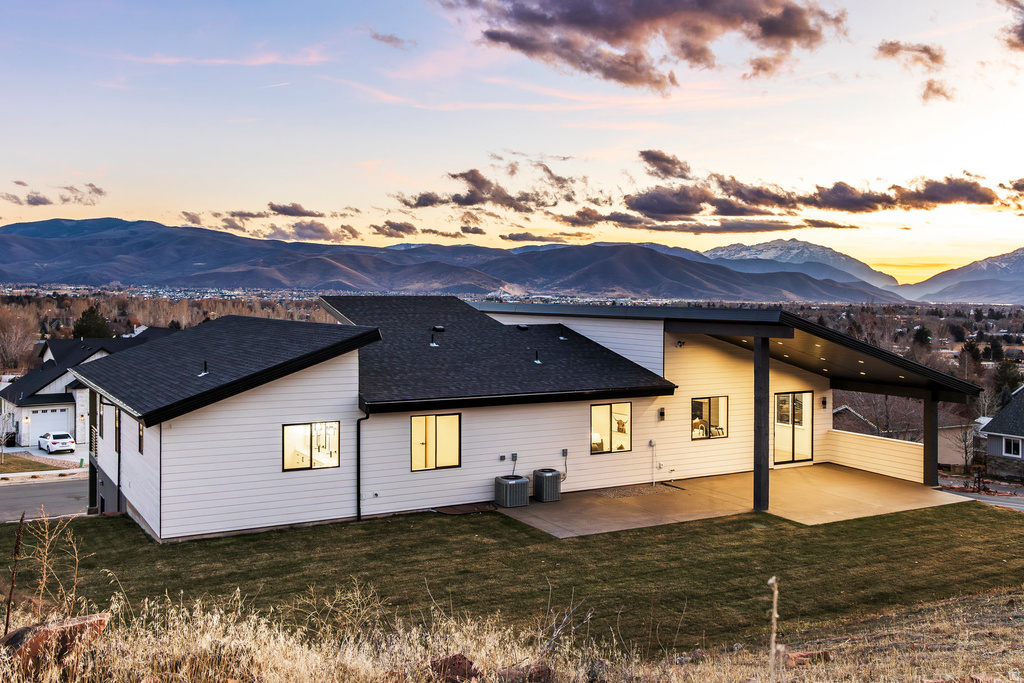 975 E MILL RD Heber City, UT 84032