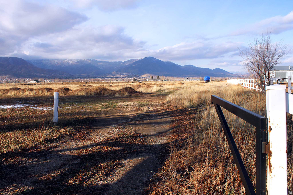 1680 W 3000 S Daniel, UT 84032