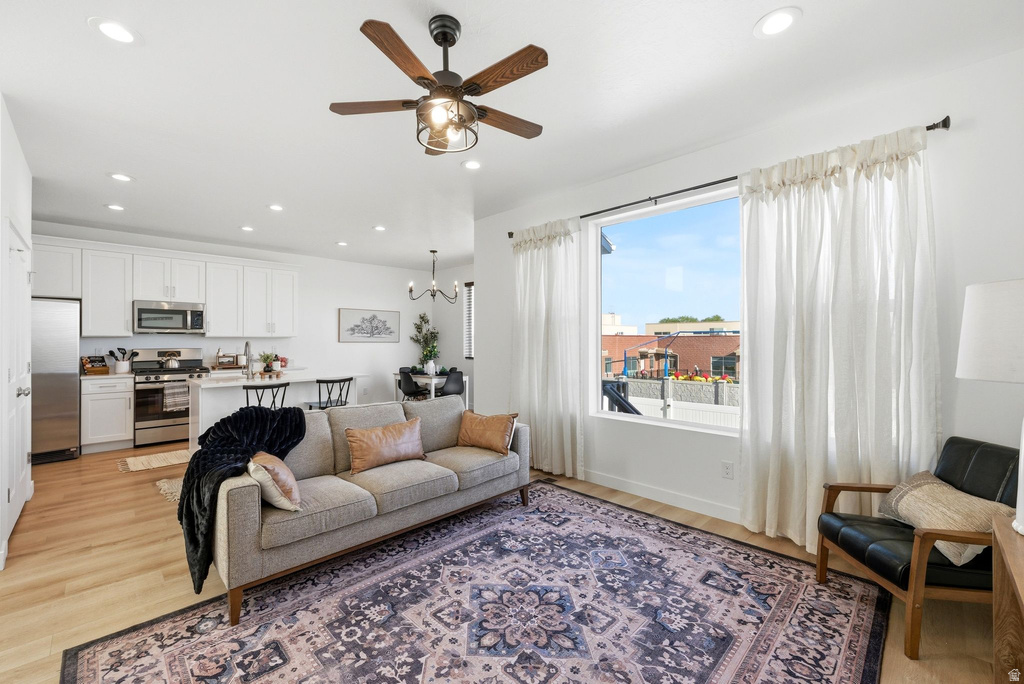 8252 W CASCADE VIEW WAY Magna, UT 84044