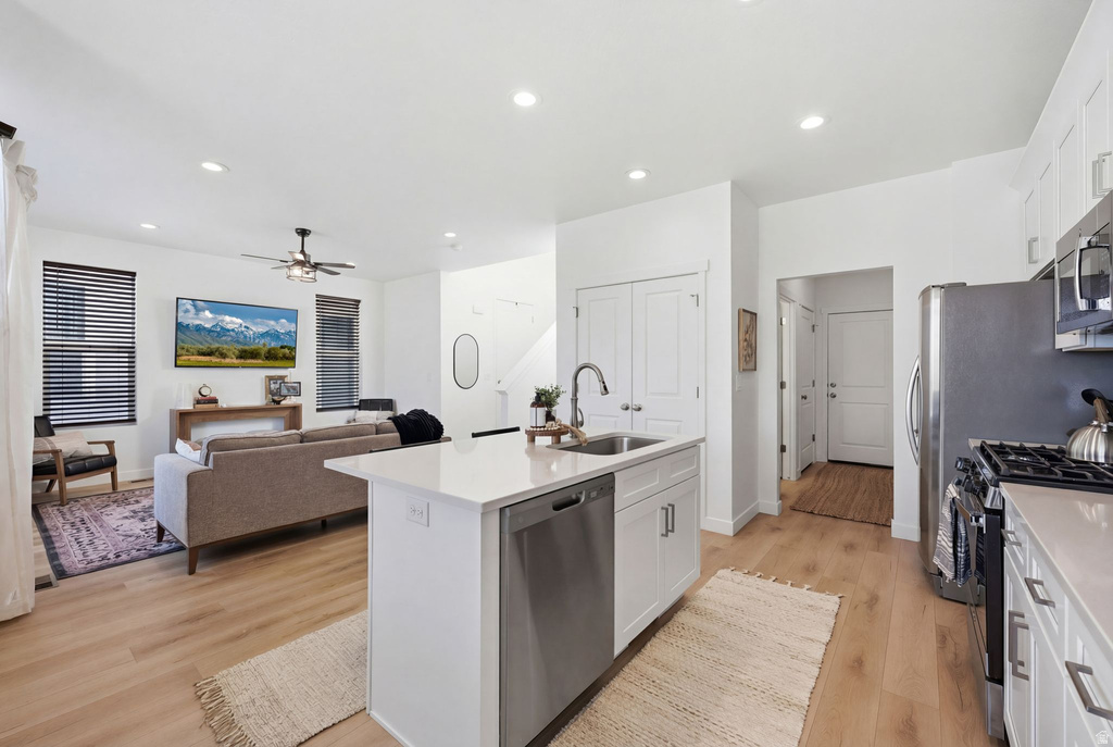 8252 W CASCADE VIEW WAY Magna, UT 84044