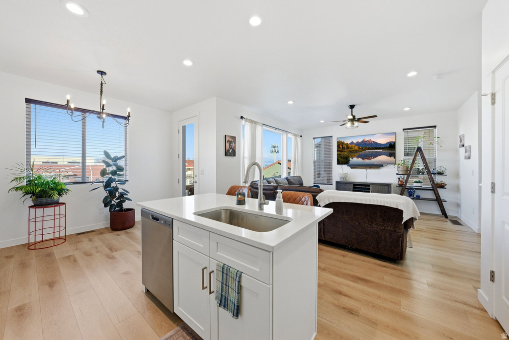 8252 W CASCADE VIEW WAY Magna, UT 84044