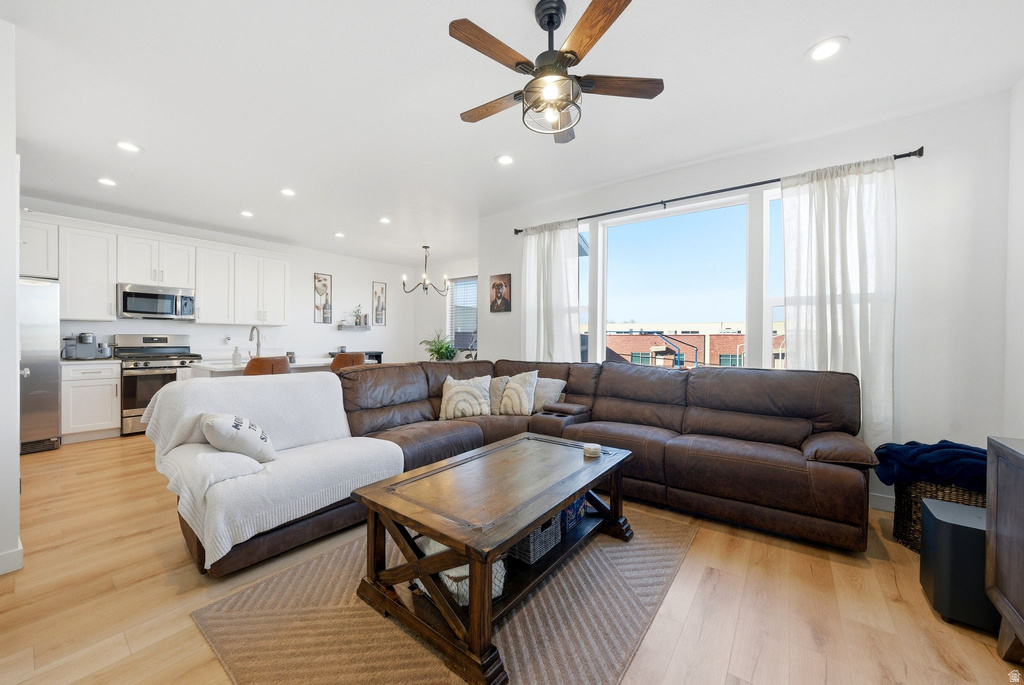 8252 W CASCADE VIEW WAY Magna, UT 84044