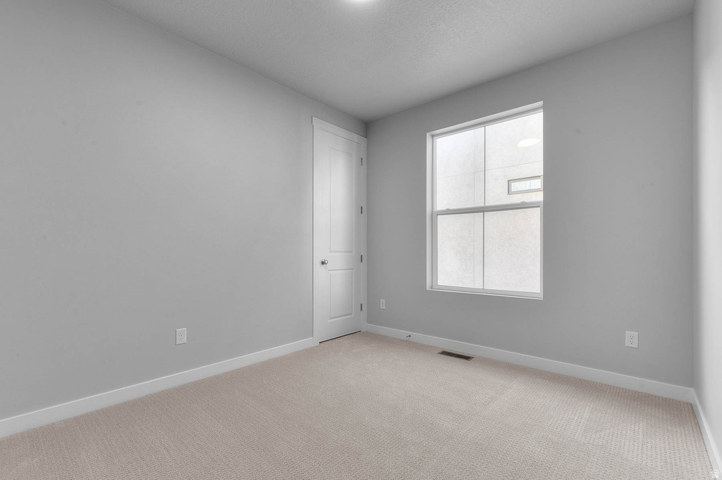 3963 W RED CLOVER DR Lehi, UT 84048