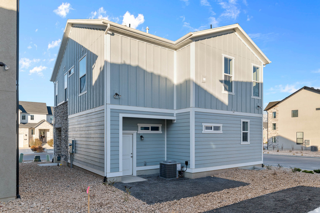 3963 W RED CLOVER DR Lehi, UT 84048