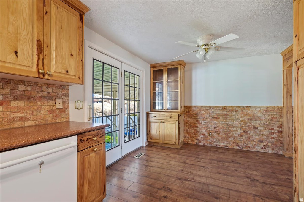 1091 E LARKSPUR DR Sandy, UT 84094