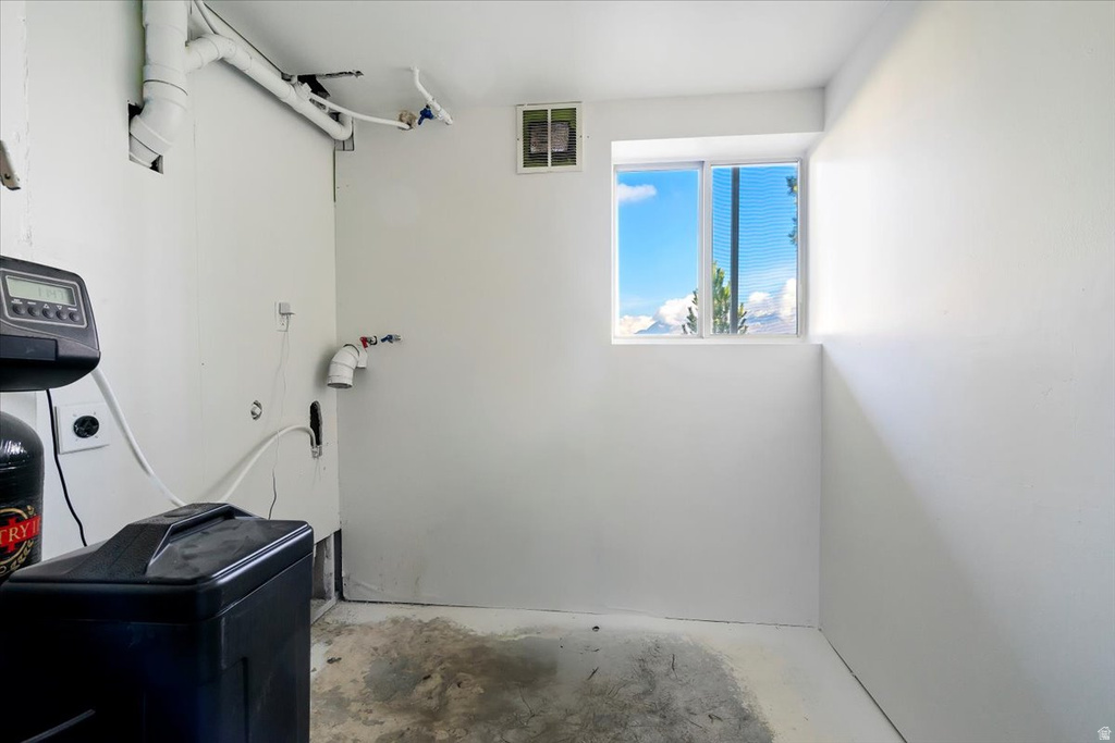 1091 E LARKSPUR DR Sandy, UT 84094