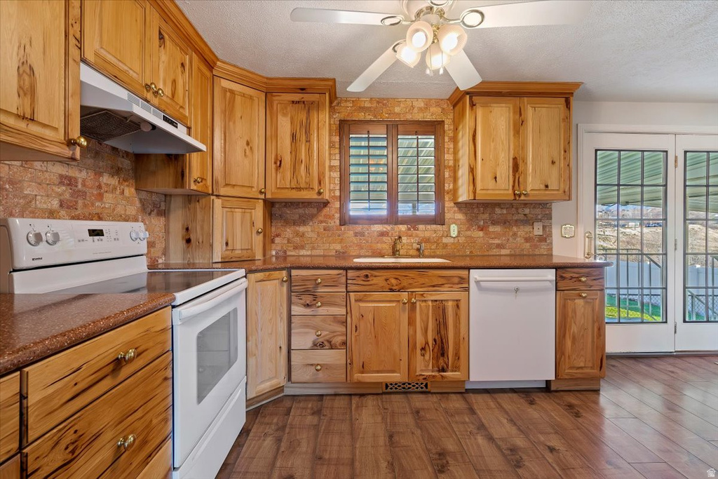 1091 E LARKSPUR DR Sandy, UT 84094