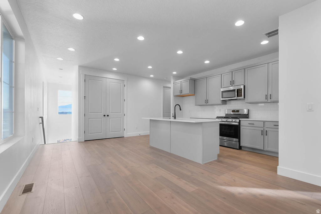 3976 W 2800 N Lehi, UT 84048