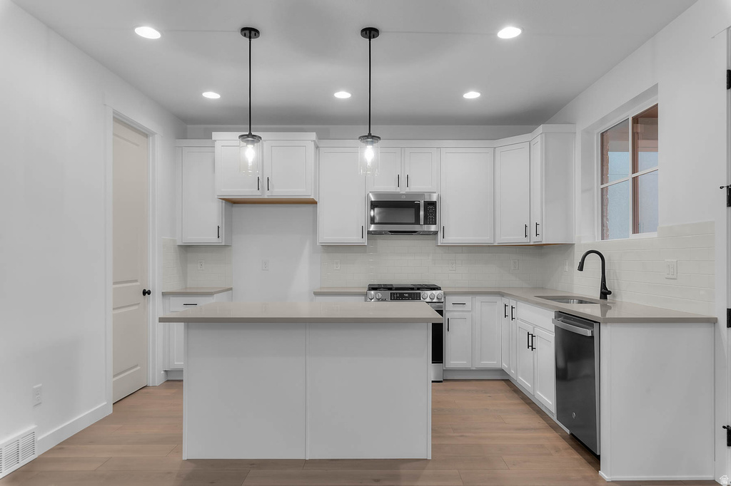 2332 N SUNMORE WAY Lehi, UT 84048