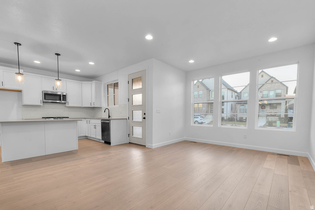 2332 N SUNMORE WAY Lehi, UT 84048