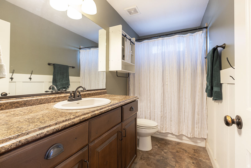 2101 E RAVINE RD Enoch, UT 84721