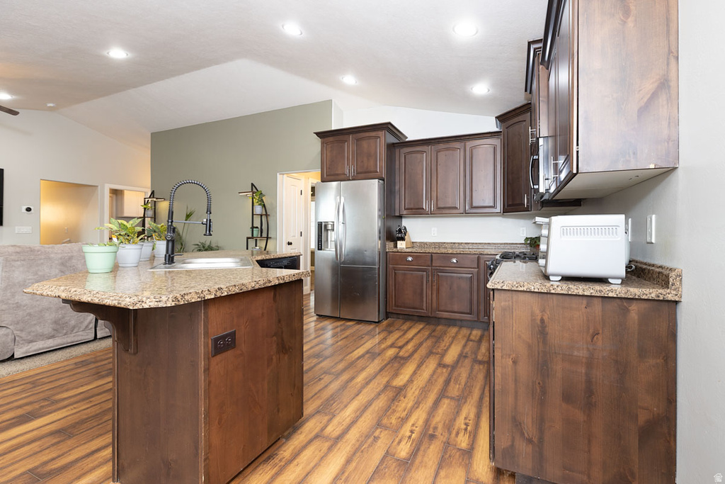 2101 E RAVINE RD Enoch, UT 84721