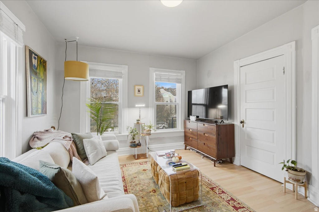 516 E 2ND AVE Salt Lake City, UT 84103