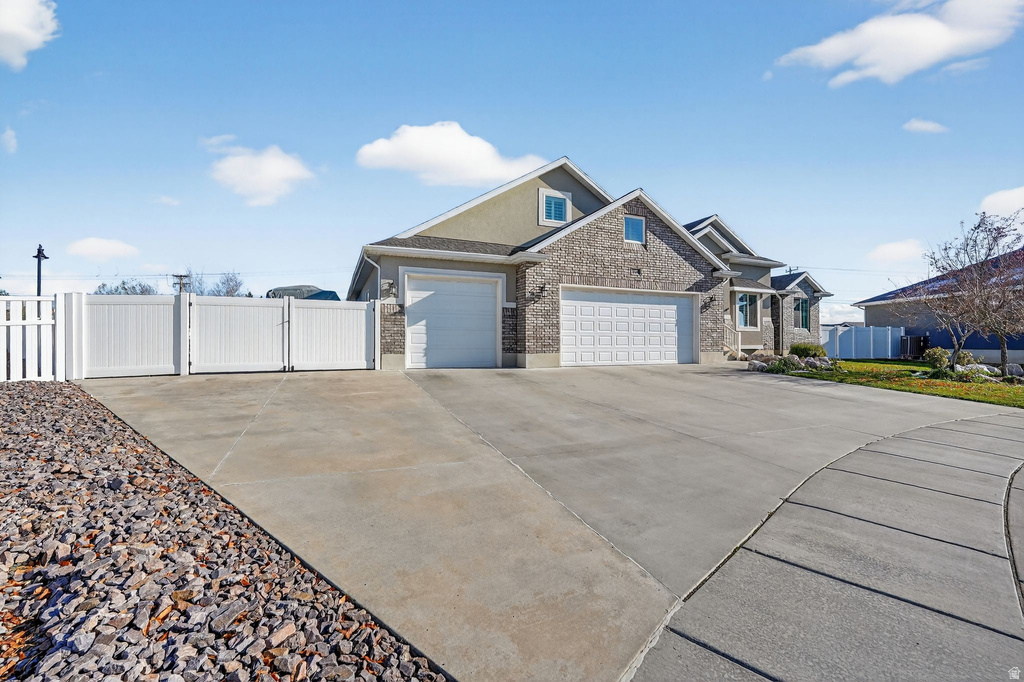 731 S 3050 W Syracuse, UT 84075