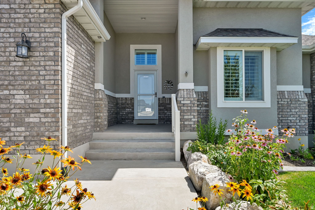 731 S 3050 W Syracuse, UT 84075