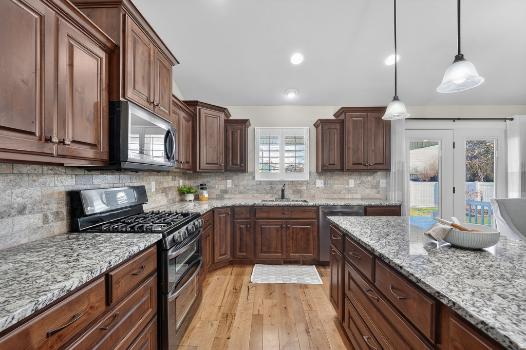 731 S 3050 W Syracuse, UT 84075