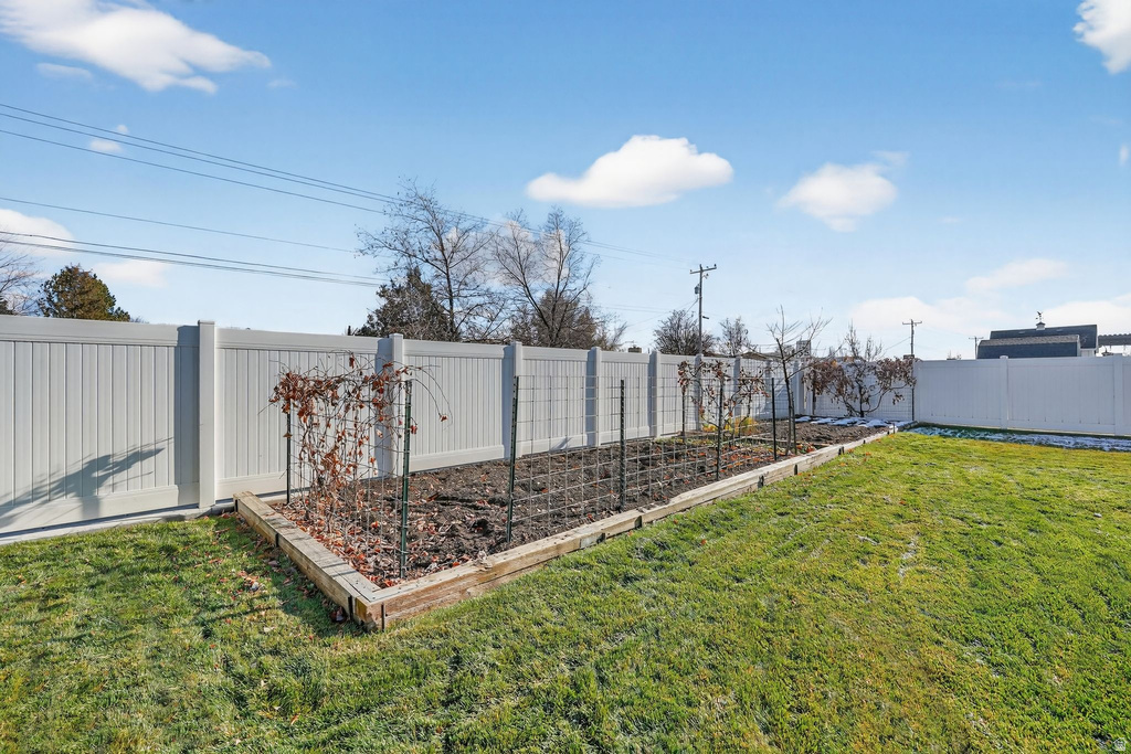 731 S 3050 W Syracuse, UT 84075