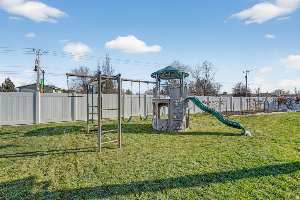 731 S 3050 W Syracuse, UT 84075