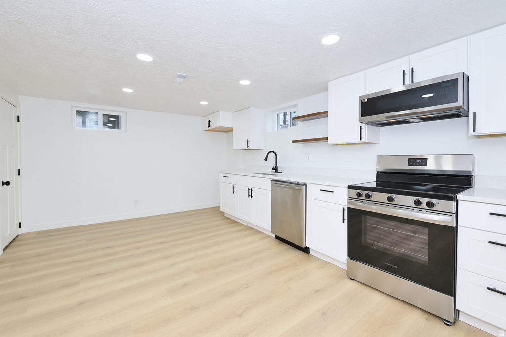 257 W CORNELL DR Midvale, UT 84047