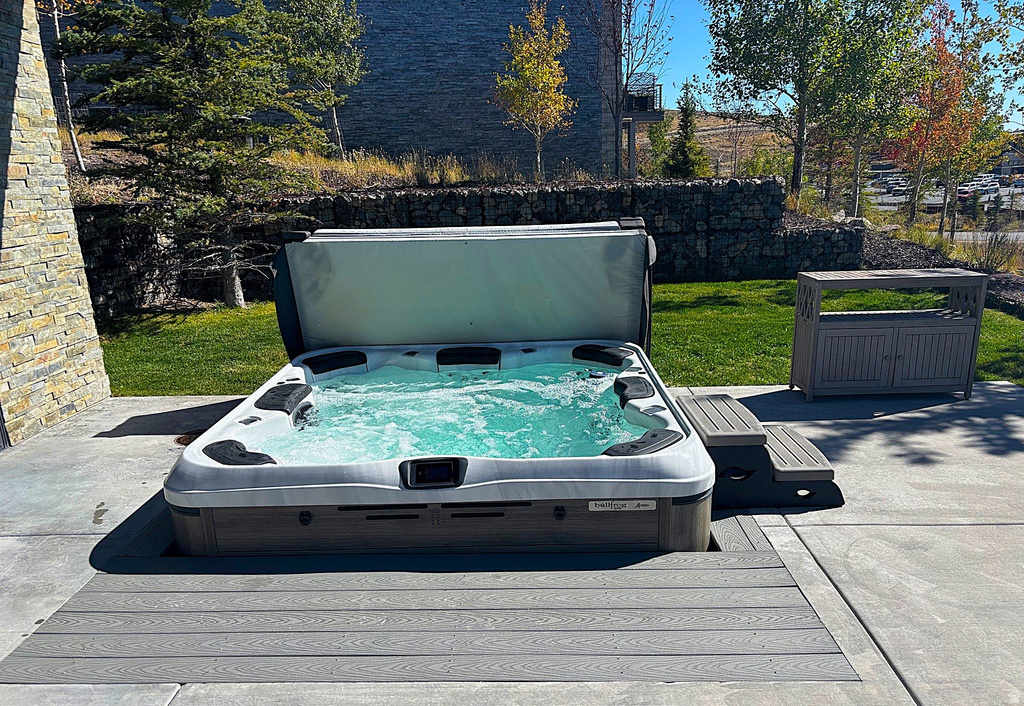 6423 GOLDEN BEAR LOOP Snyderville, UT 84098