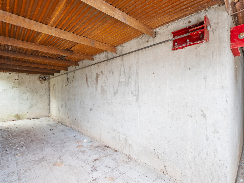 828 E EDGEHILL RD Salt Lake City, UT 84103