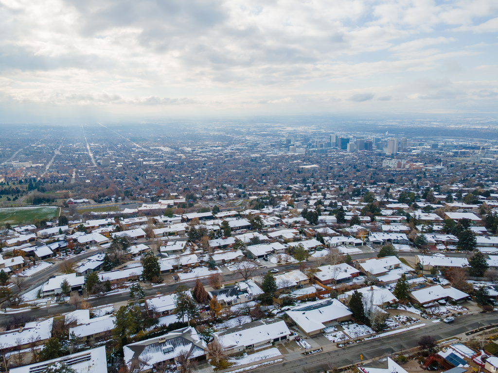 828 E EDGEHILL RD Salt Lake City, UT 84103