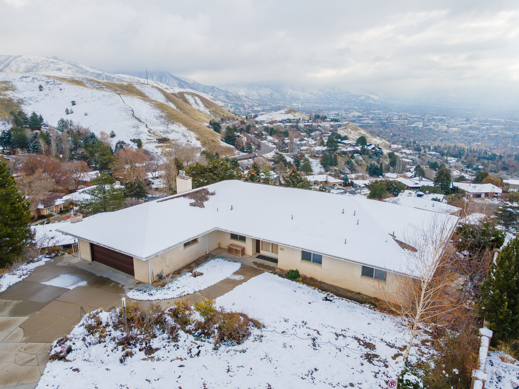 828 E EDGEHILL RD Salt Lake City, UT 84103