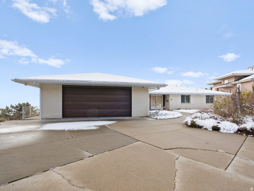 828 E EDGEHILL RD Salt Lake City, UT 84103