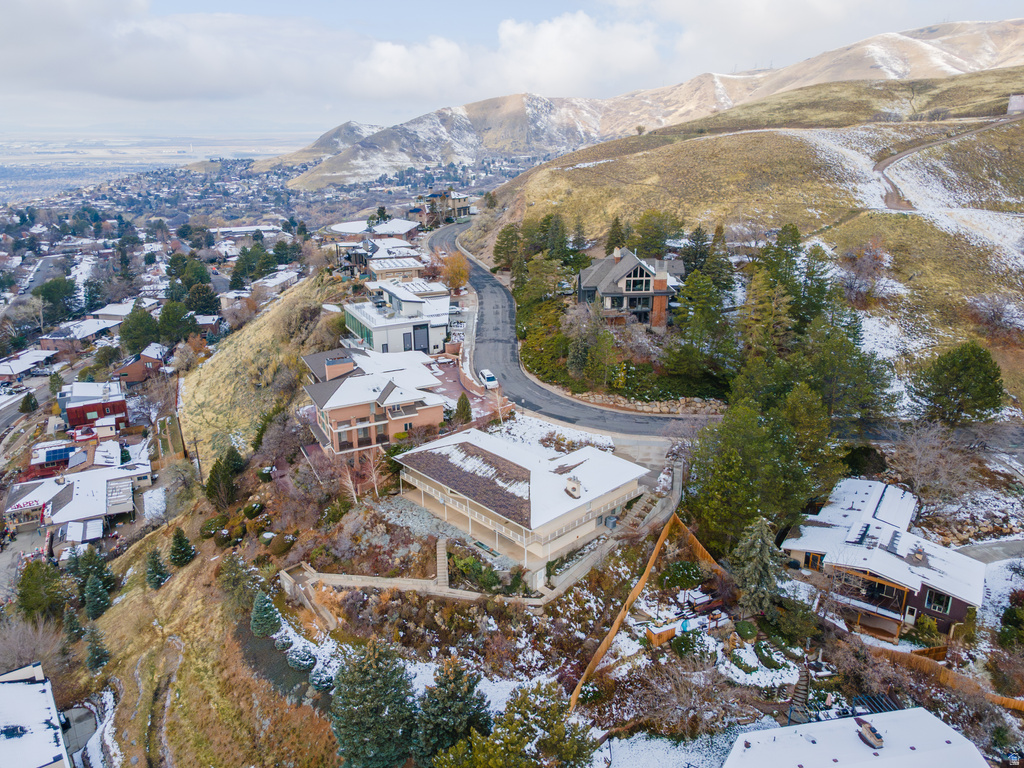 828 E EDGEHILL RD Salt Lake City, UT 84103