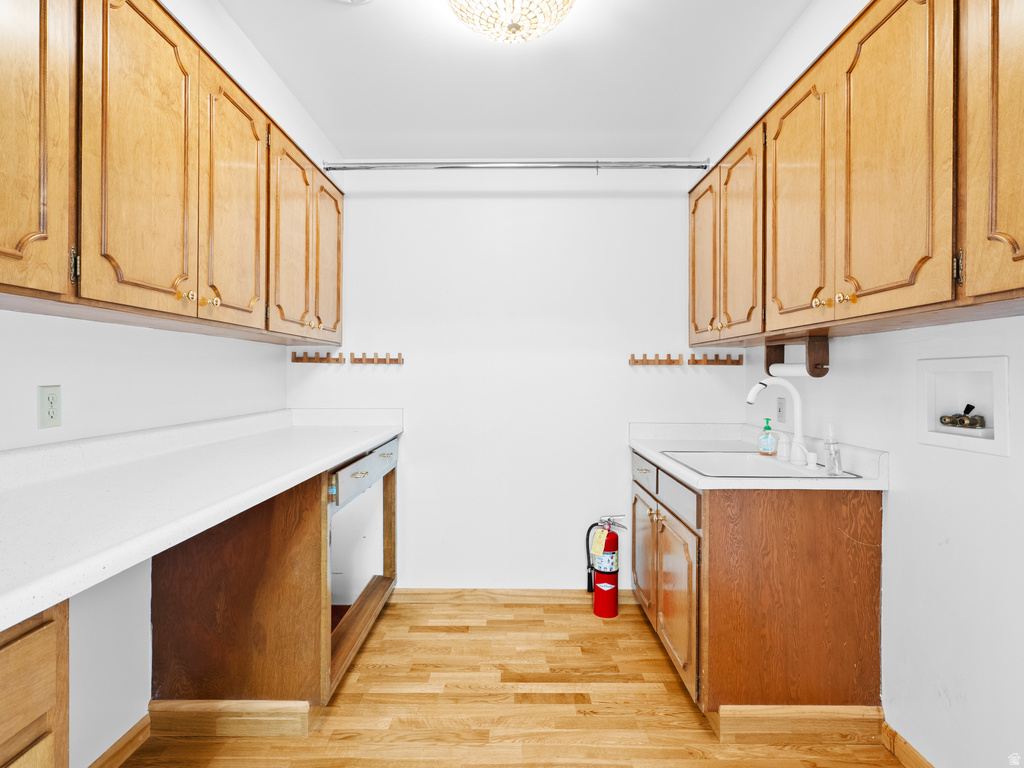 828 E EDGEHILL RD Salt Lake City, UT 84103