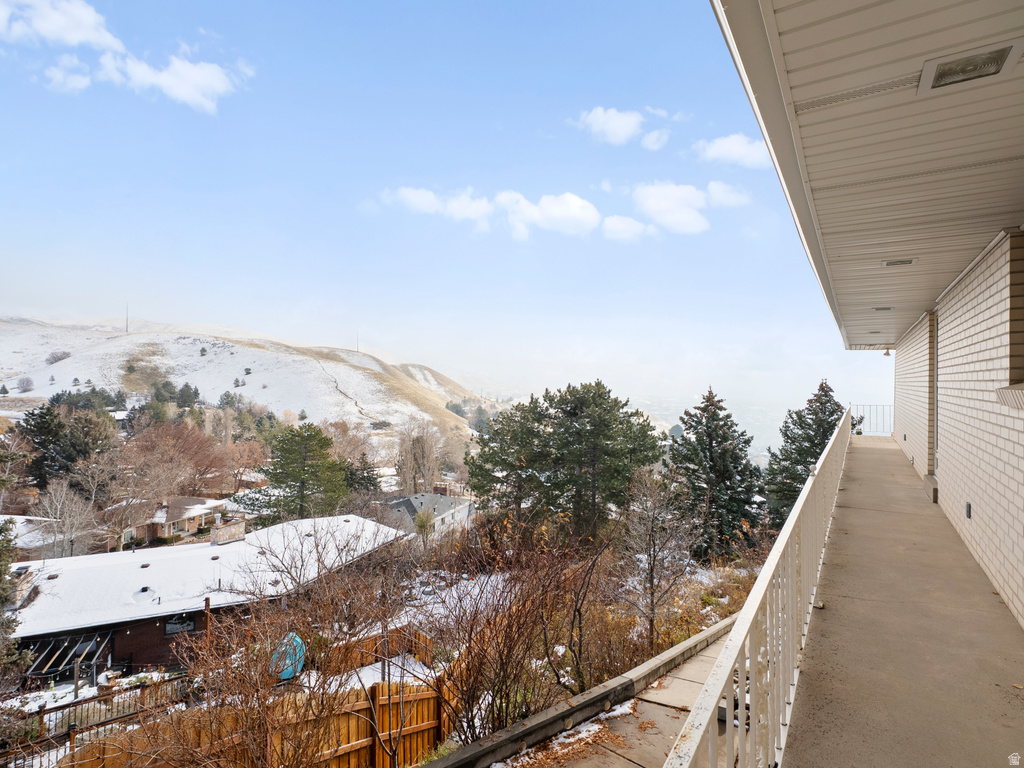 828 E EDGEHILL RD Salt Lake City, UT 84103