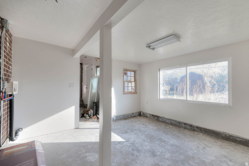 2260 E HAUN AVE Holladay, UT 84121