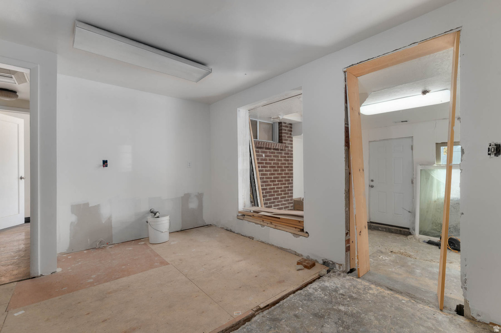 2260 E HAUN AVE Holladay, UT 84121