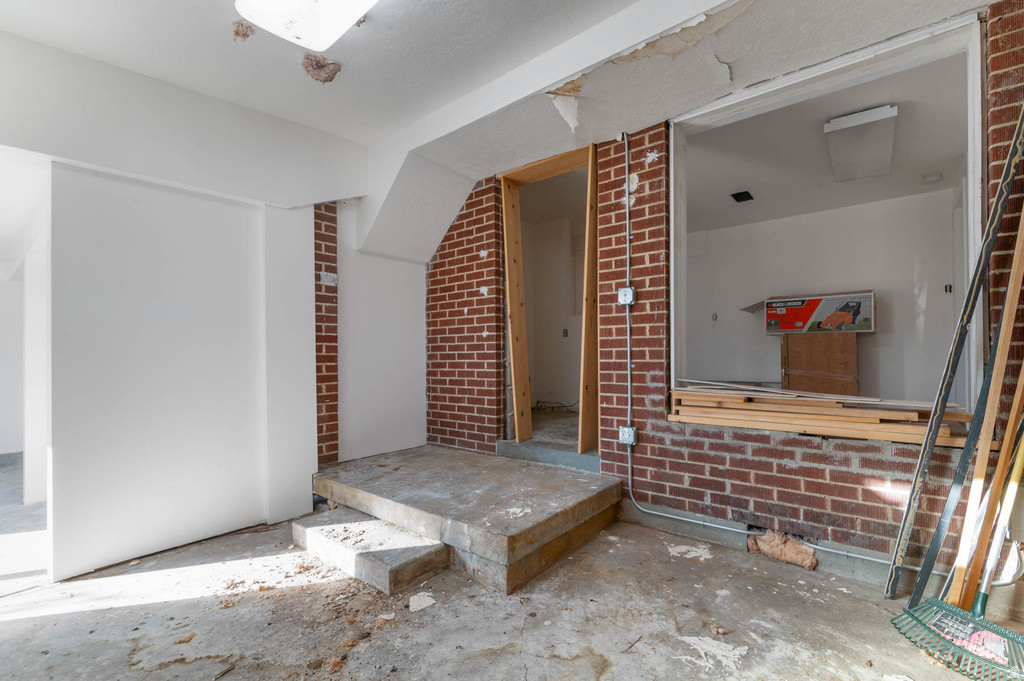 2260 E HAUN AVE Holladay, UT 84121