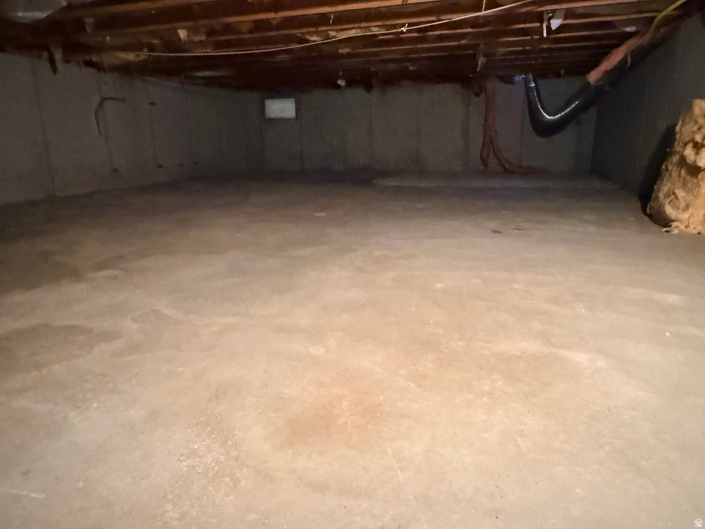 3298 W 2300 N Clinton, UT 84015