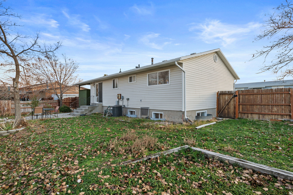 7454 W MIRIAM WAY Magna, UT 84044